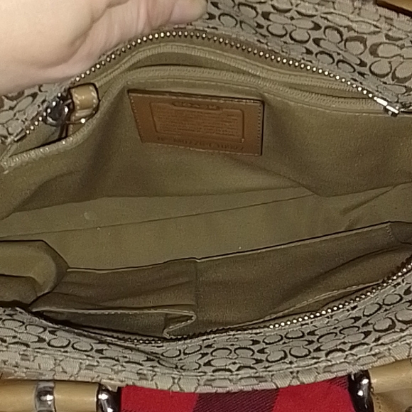 Coach - Picture 3 of 3